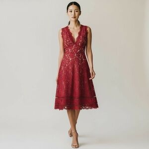 LULUS Kiss Kiss Burgundy‎ Lace Sleeveless Deep V-Neck Date Night Dress Sz XS NEW